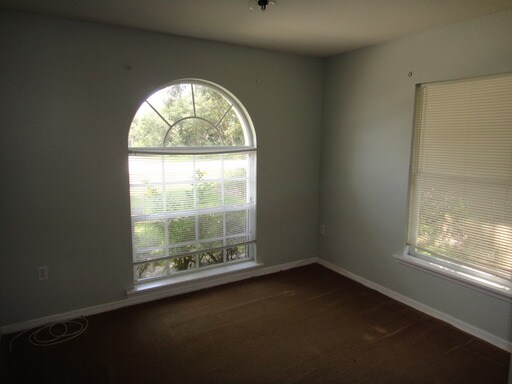 Building Photo - 339 Erie Dr