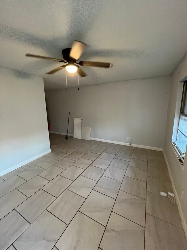 Foto del edificio - 915 S 8th St