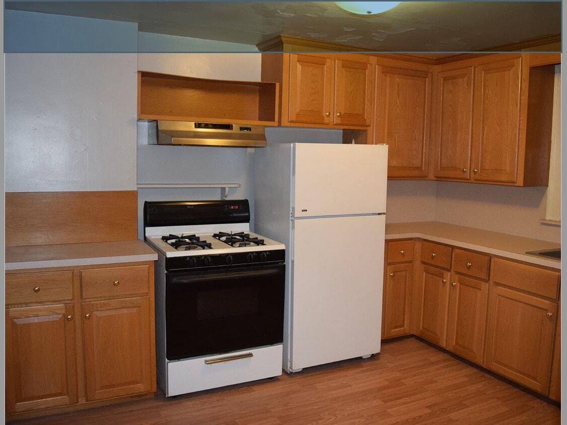 Primary Photo - 75 Fuller St