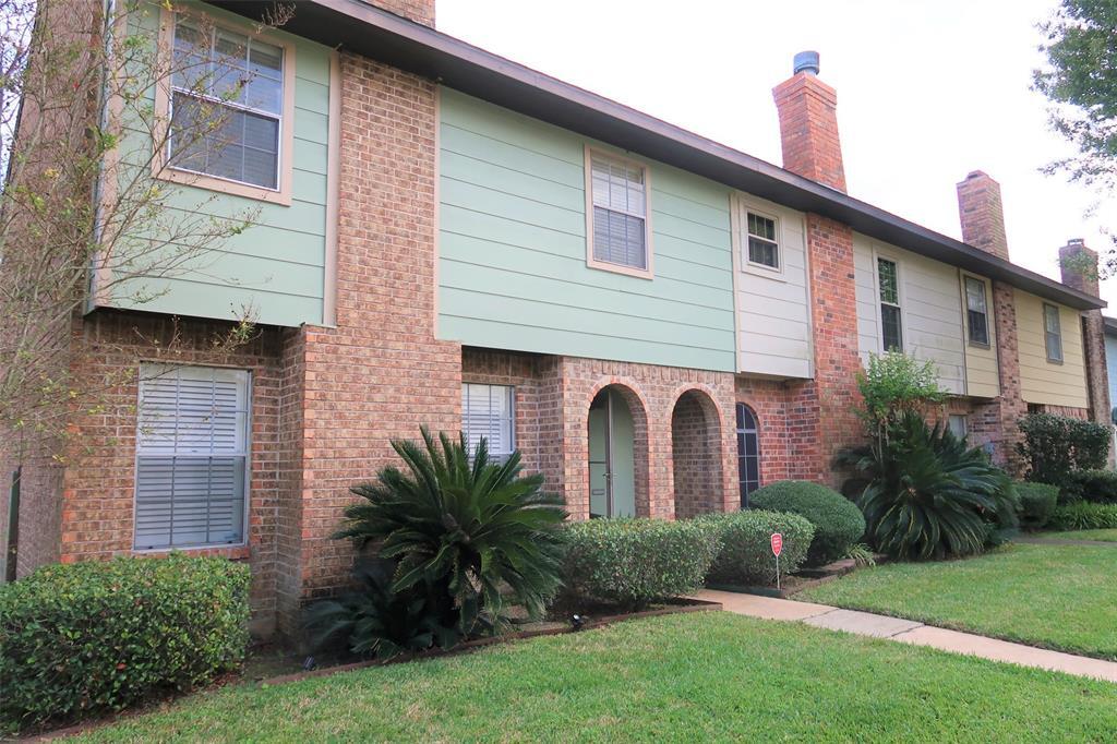 Primary Photo - 1456 Silverpines Rd