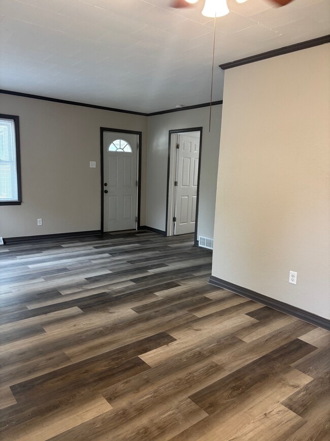 Living Room - 2523 Lyon St