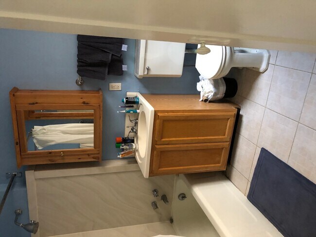 Foto del edificio - 1229 E 57th St