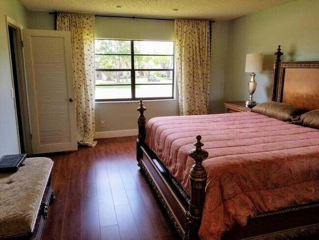 Building Photo - 21365 Cypress Hammock Dr