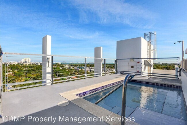 Building Photo - Studio, 1 bath House - 8101 Biscayne Blvd 407