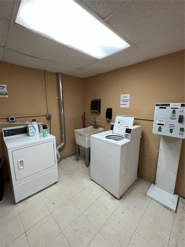 1600 Taft St Unit Studio, Hollywood, FL 33020 Apartment for Rent in