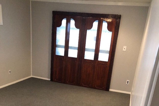 1st Bedroom - 191 Suffolk Ave