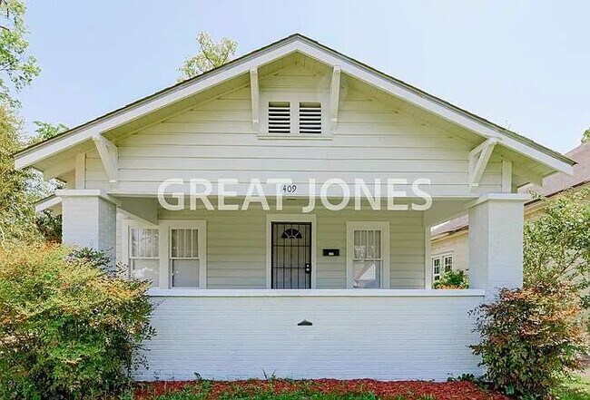 Building Photo - 1409 Alabama Ave SW