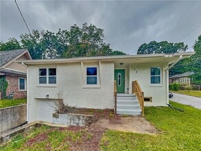 Building Photo - 108 Burbank Dr NW