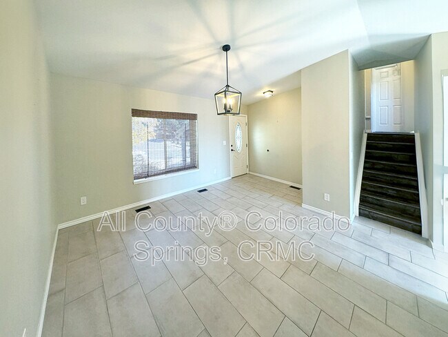 Foto del edificio - 3745 Sedgewood Way