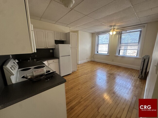 Building Photo - 437-438 Cambridge St. Unit U34