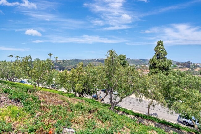 Building Photo - 23941 Frigate Dr