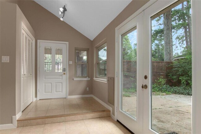 Building Photo - 3435 Beech Point Dr