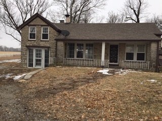 Building Photo - 3 Bedroom, 1 Bath Stone Country House w/mu...