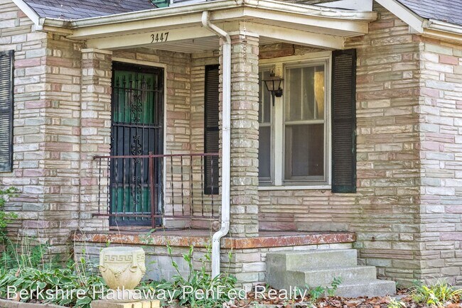 Building Photo - 3 br, 2 bath House - 3447 Pembroke Rd