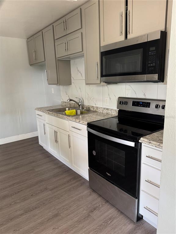 Foto del edificio - 1160 Lakeview Dr