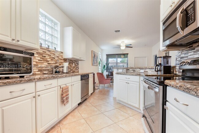 Foto del edificio - 21471 SW 89th Ct