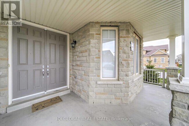 Building Photo - 2 Bowkett Dr