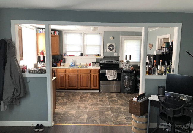 kitchen - 71 5th St