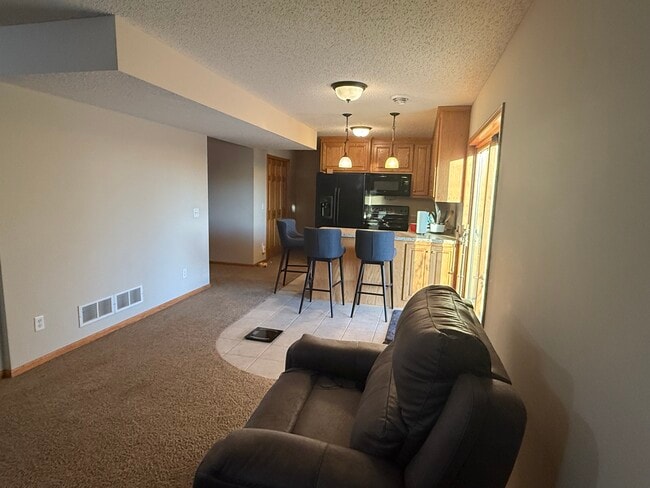 Building Photo - 475 Moers Cir