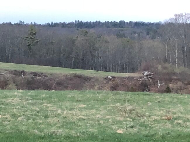 Building Photo - 943 Foxes Ridge Rd