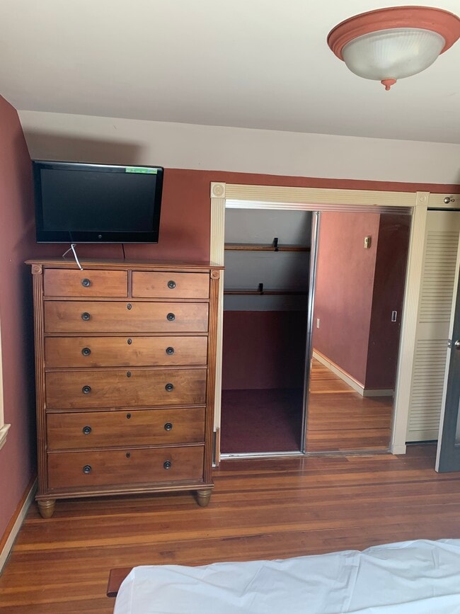 Foto del edificio - 1034 N Main St