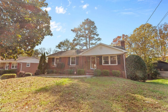 Foto del edificio - 1532 Starbrook Dr