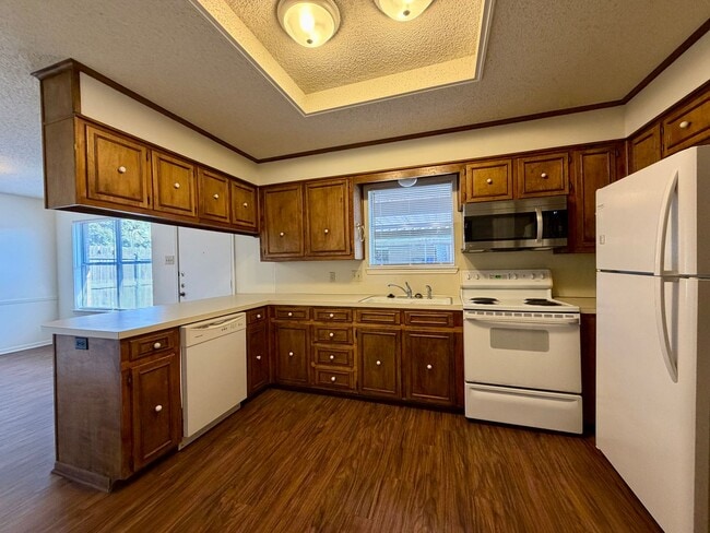 Building Photo - Duplex