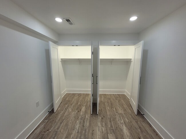 Foto del edificio - 5619 2nd St NW