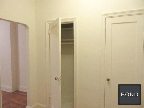 Building Photo - 425 W 57th St