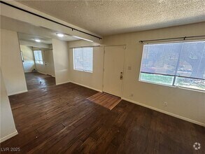 Building Photo - 312 Orland St