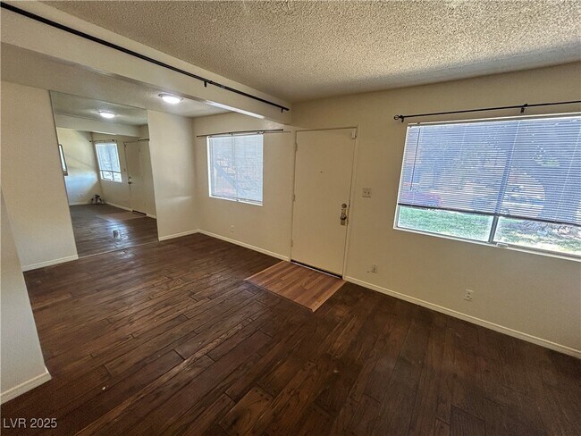 Building Photo - 312 Orland St
