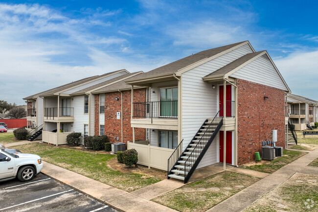 Foto del edificio - Trinity Park Apartments