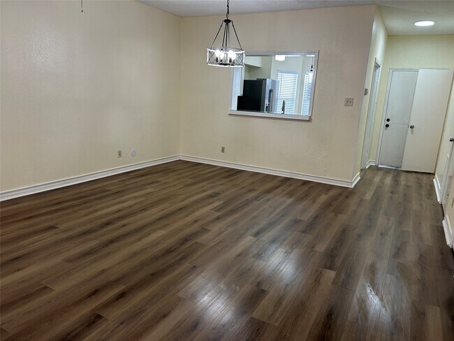 Foto del edificio - 12400 Brookglade Cir