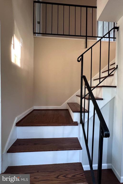 Building Photo - 8801 Strause Ct