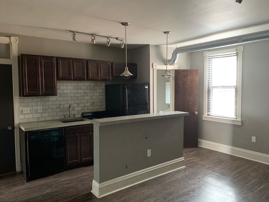 Photo - 141 S. 15th St