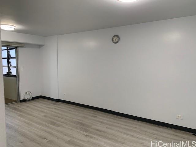Building Photo - 3350 Sierra Dr