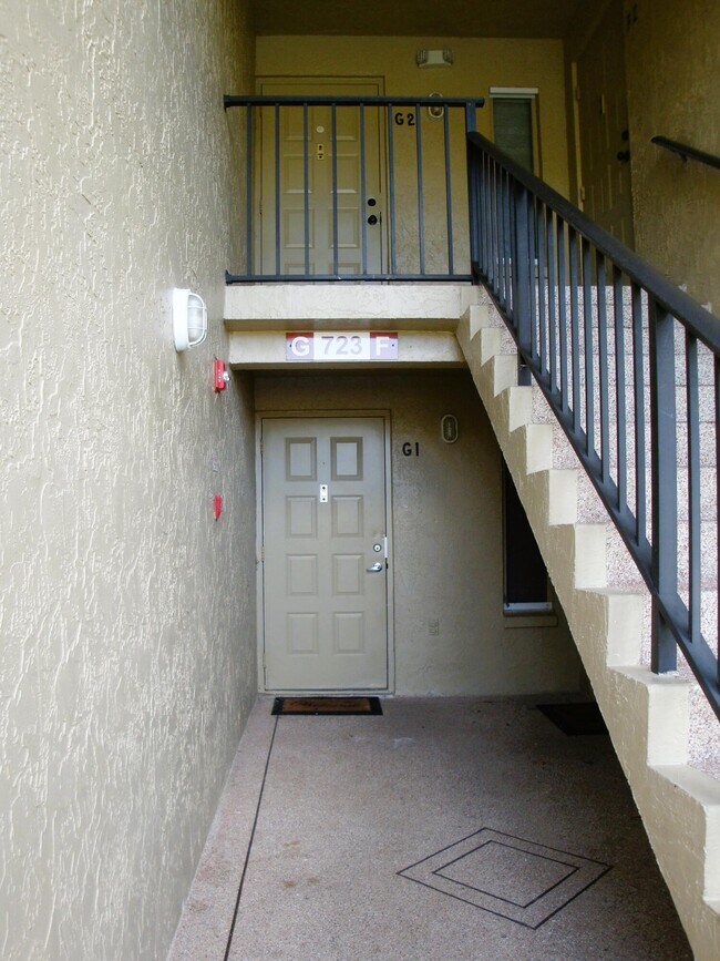 Foto del edificio - 723 Sunny Pine Way