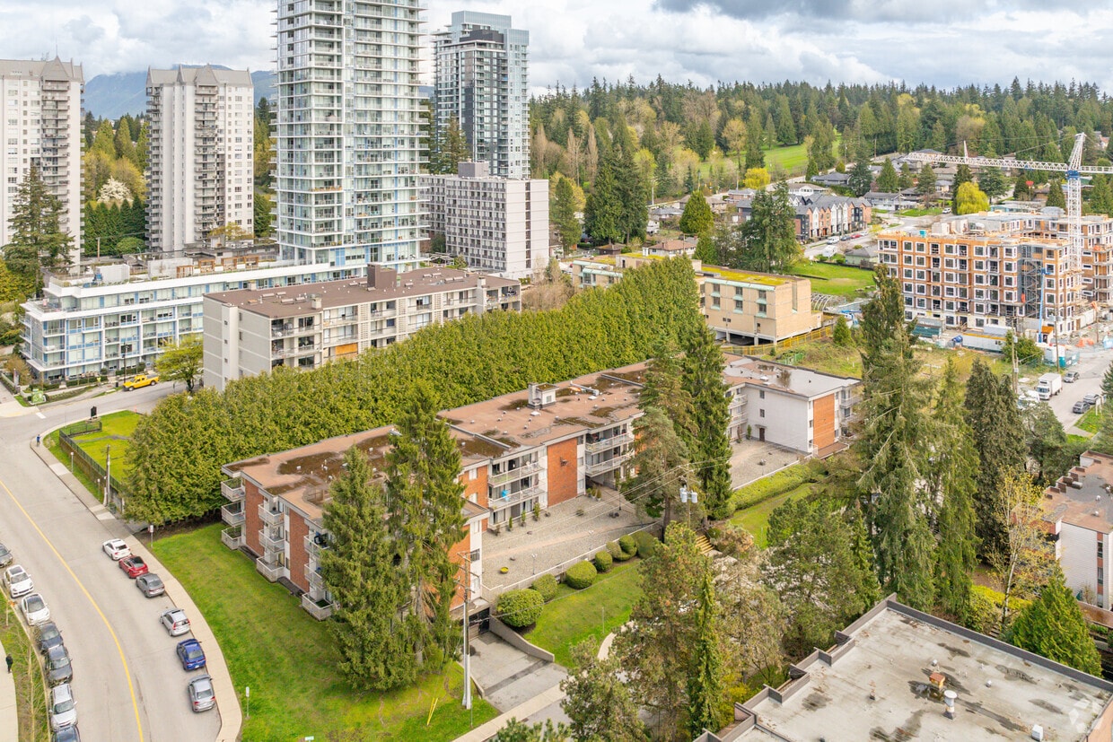 Aerial Photo - Westview Manor