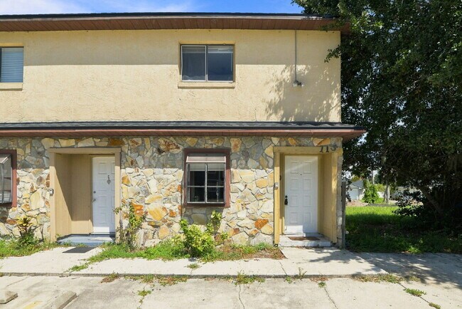 Foto del edificio - "Charming Kissimmee Retreat: Spacious 2-Bed Oasis with Modern Comforts!"