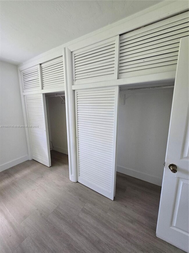 Building Photo - 7660 SW 82nd St