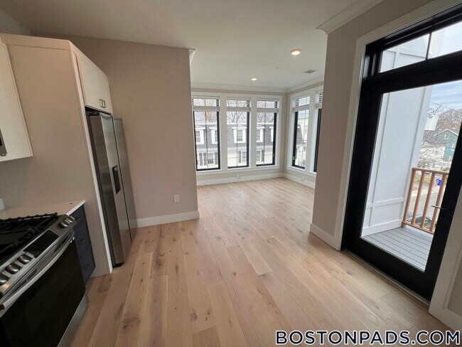 Foto del edificio - 157 Everett St