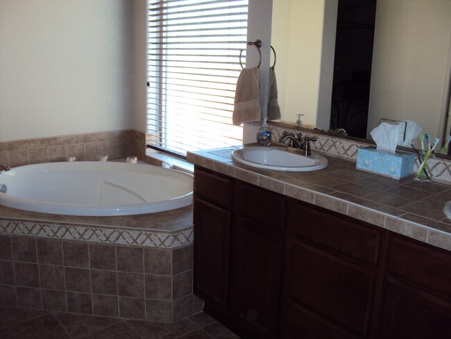 Foto del edificio - Beautiful Family home in Estrella