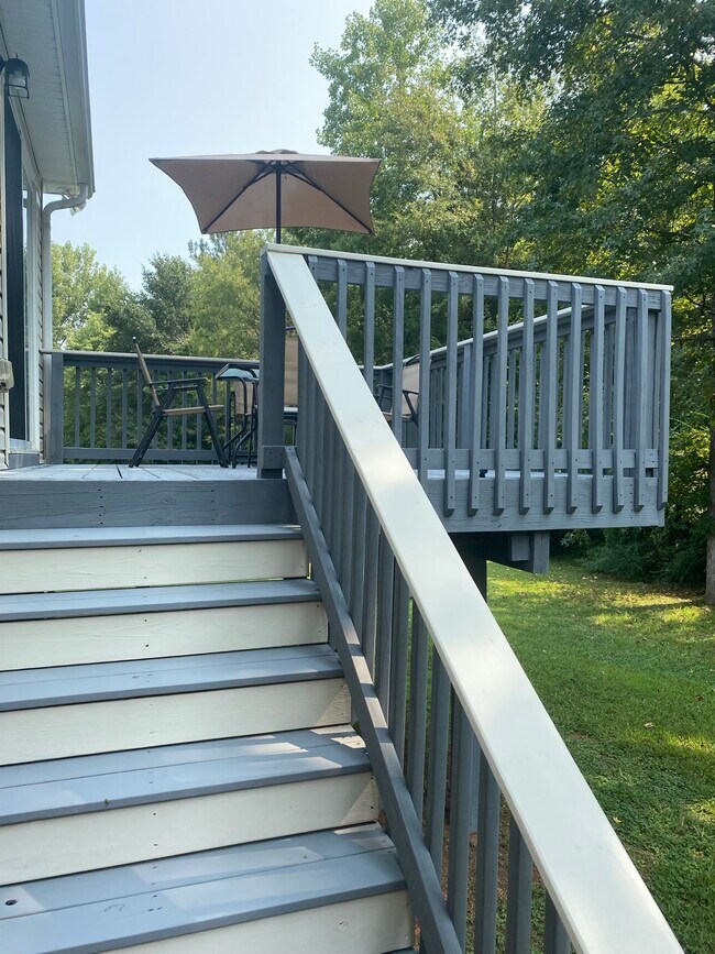 Building Photo - 446 Eden Oaks Dr