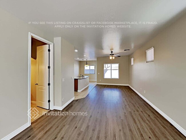 Foto del edificio - 9516 E Baywood Ave