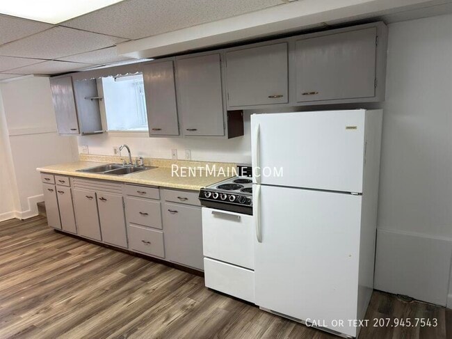 Foto del edificio - 36 Third St Apt.