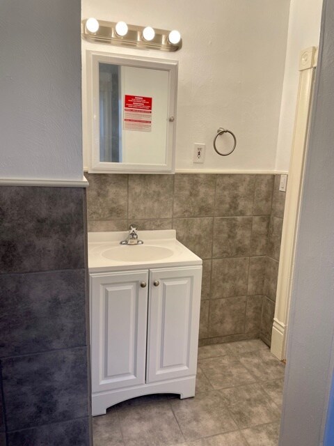 Bathroom - 1020 23rd Ave NE