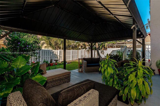 Foto del edificio - 2188 NW 158th Ave