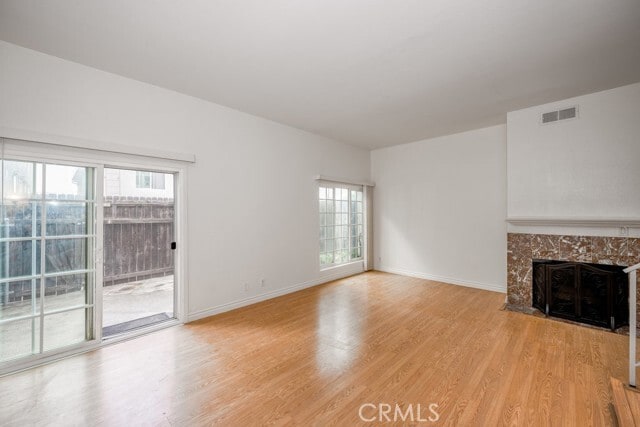 Foto del edificio - 11834 Gilmore St