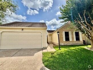Building Photo - 16719 Dale Oak Way