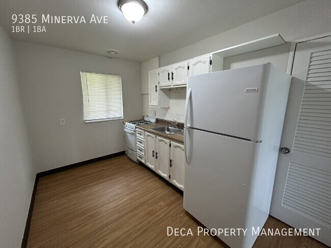 Foto del edificio - 9385 Minerva Ave